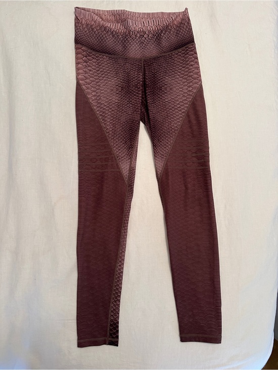 Niyama Sol Pants - Niyama Sol Snake Pattern High-Waist Leggings in Maroon